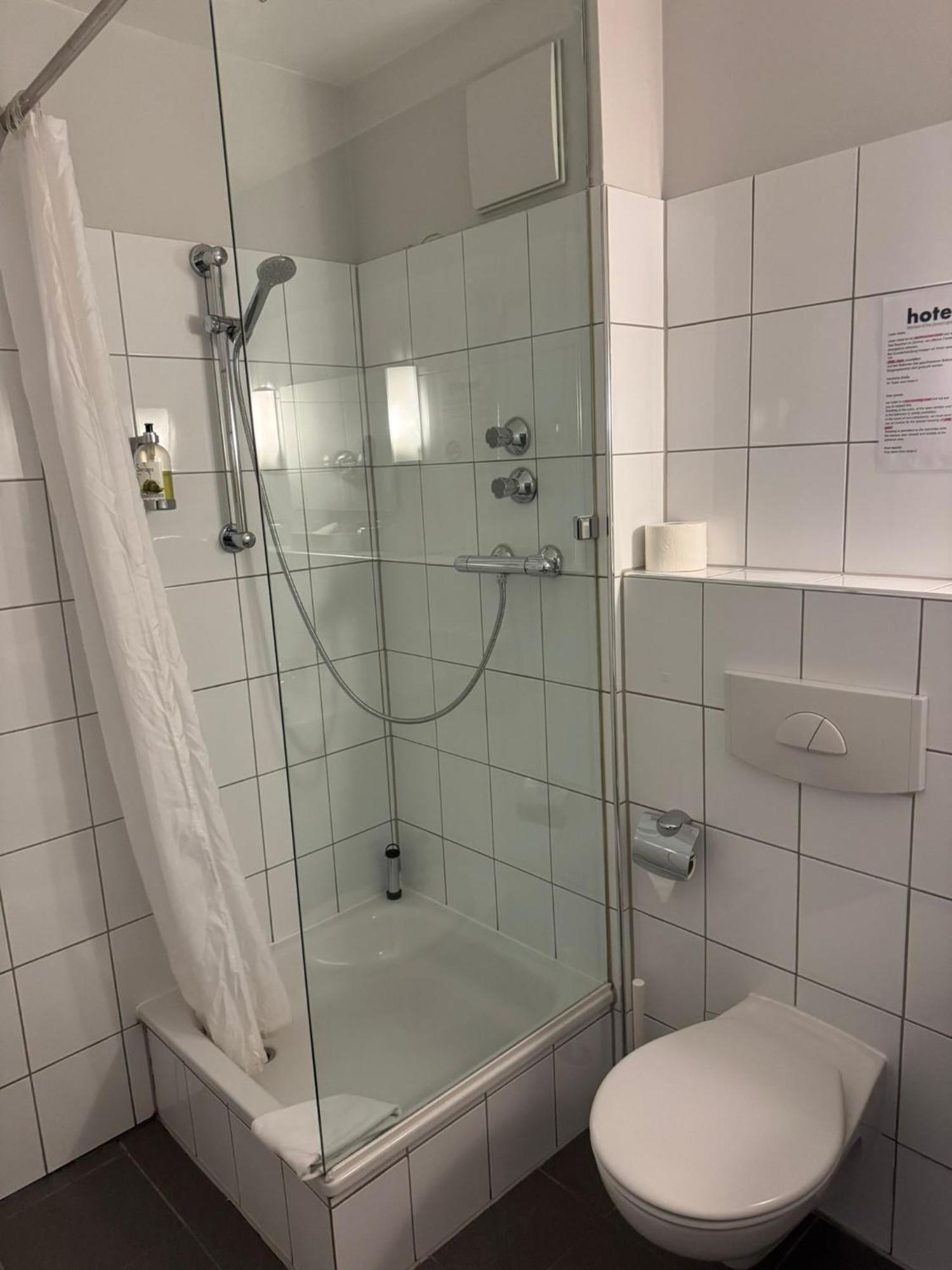 Hotel U Muelheim Free Parking Highspeed Wifi 뮬하임안더루 외부 사진