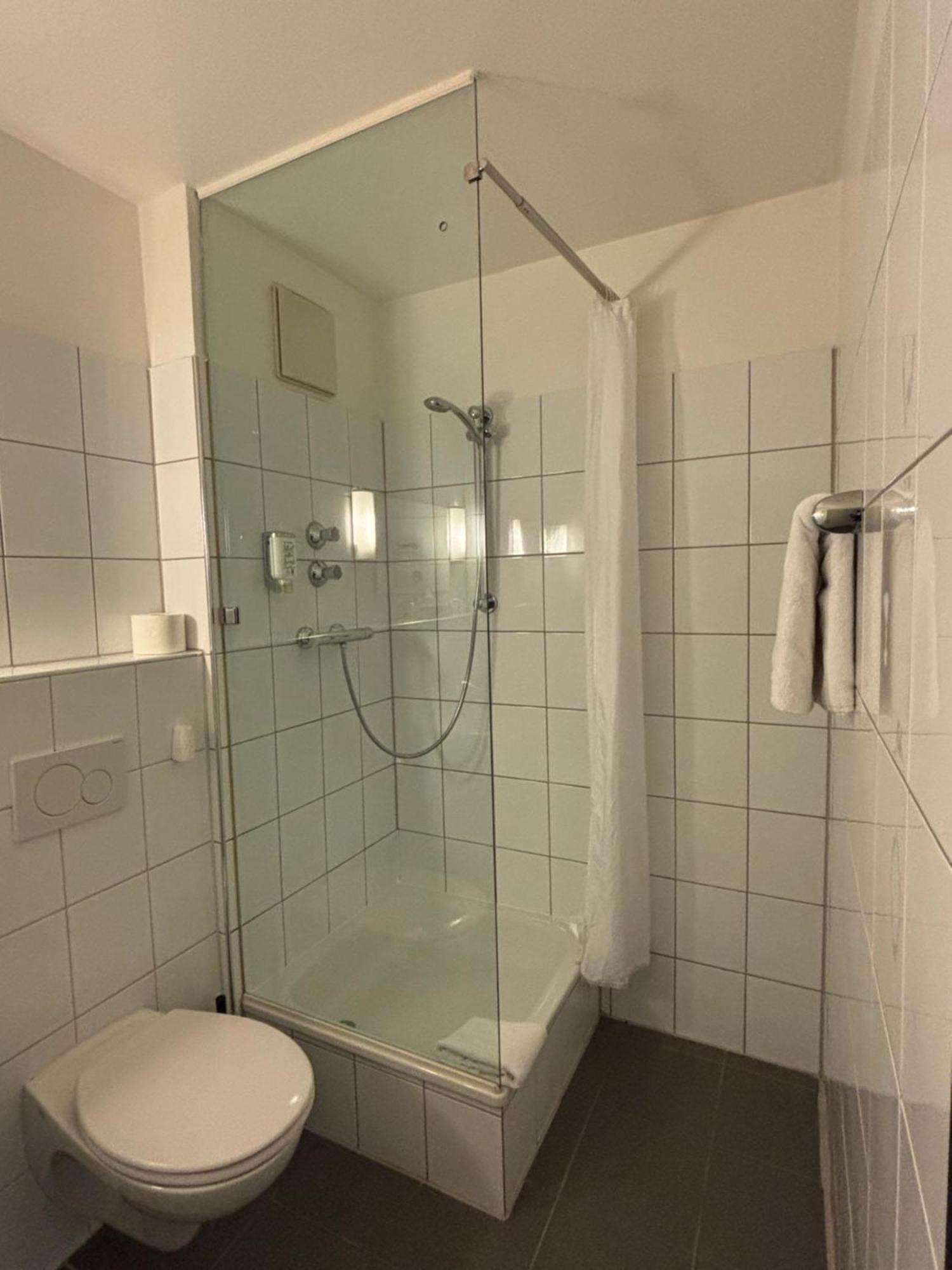 Hotel U Muelheim Free Parking Highspeed Wifi 뮬하임안더루 외부 사진
