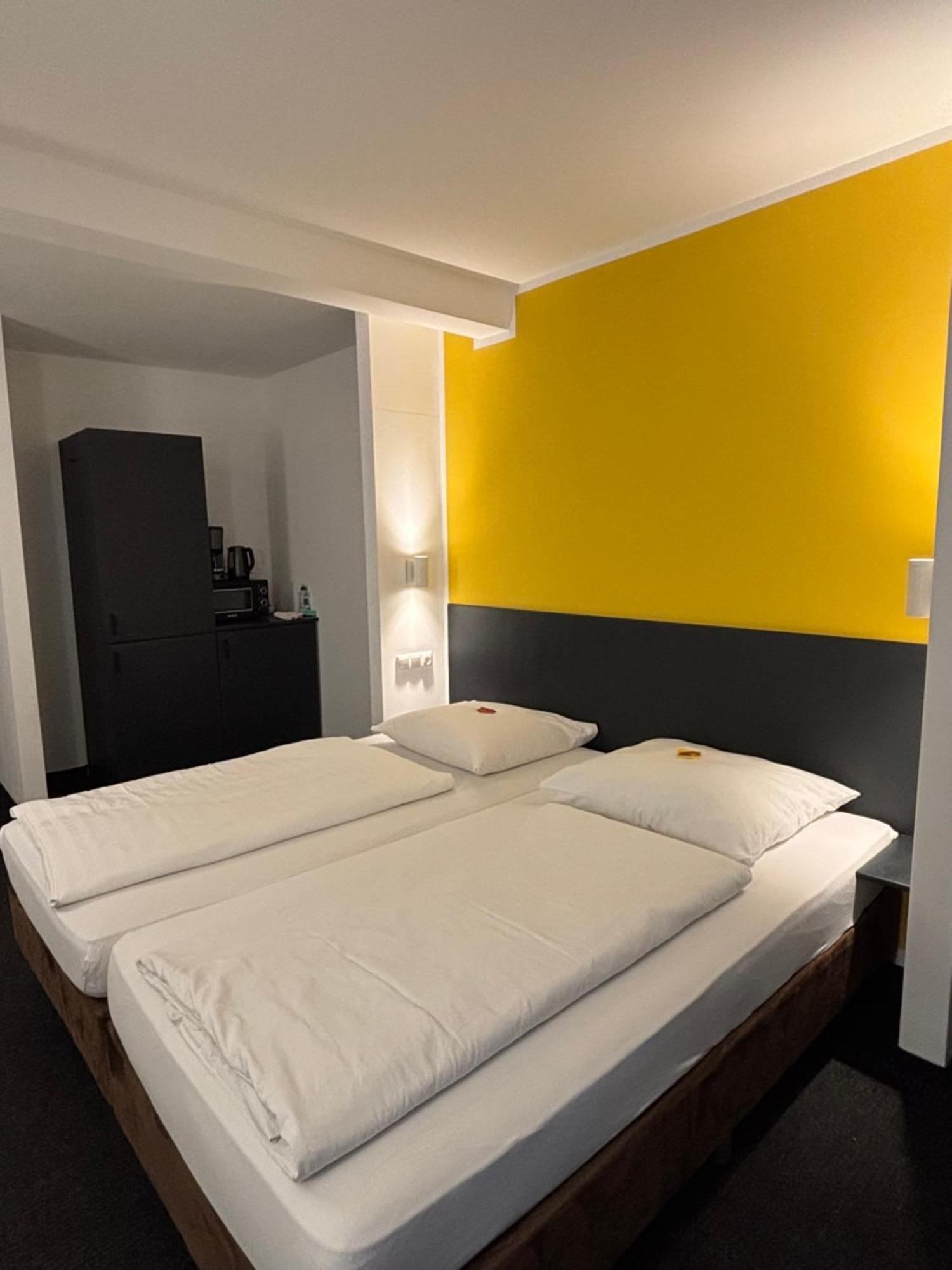Hotel U Muelheim Free Parking Highspeed Wifi 뮬하임안더루 외부 사진